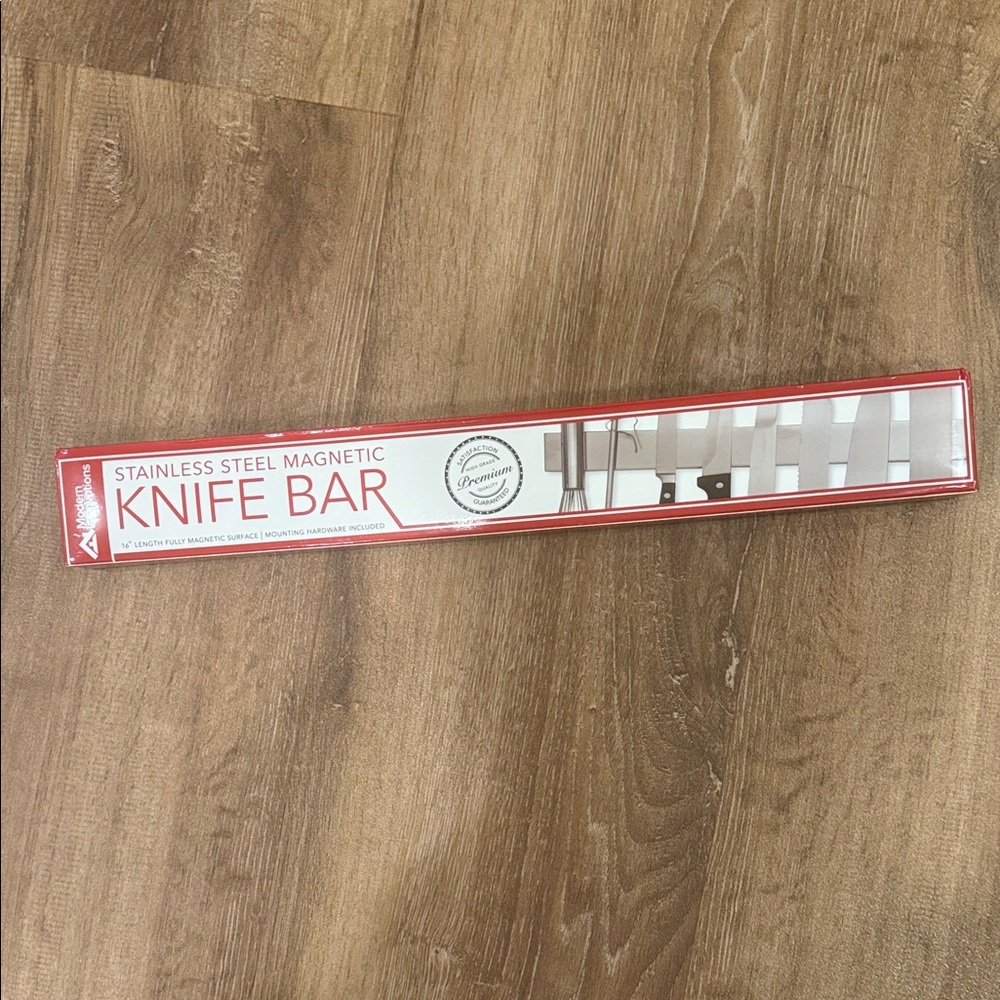 Stainless Steel Magnetic Knife Bar NWT